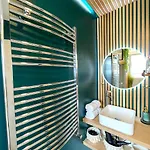 Votre Escale Boule D Or Sauna & * Niort