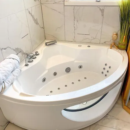 Votre Escale Boule D Or Sauna & 公寓 尼奥尔