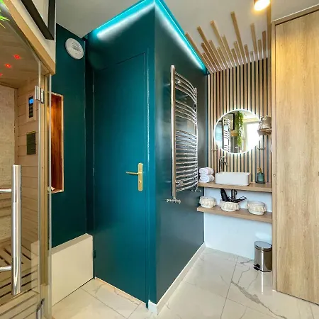 Votre Escale Boule D Or Sauna & شقة *