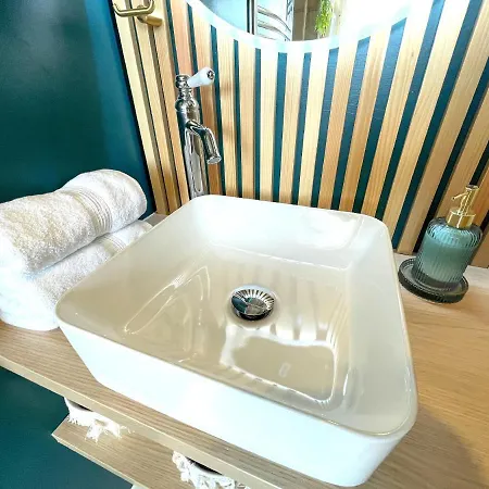 Votre Escale Boule D Or Sauna & شقة