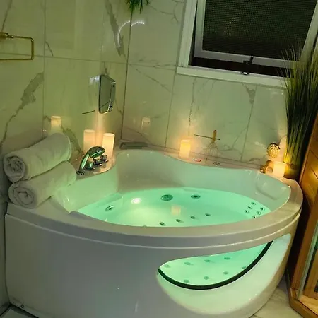 Votre Escale Boule D Or Sauna & شقة نيورْ