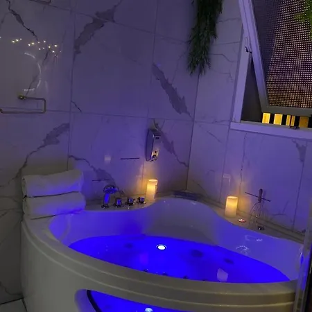 Votre Escale Boule D Or Sauna & 公寓